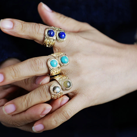 Bague Antique &quot;Lueur d&#39;Âme&quot; aux Pierres Énigmatiques